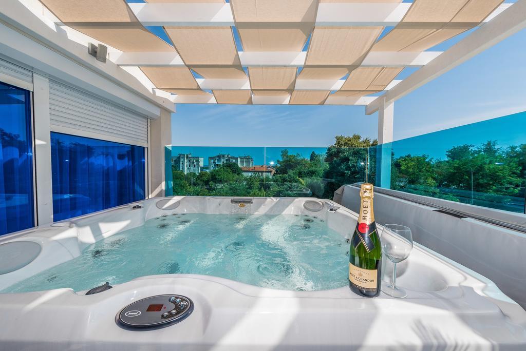 Luxury Apartments Villa Morea Zára Szoba fotó